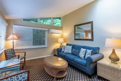 Lake views King bedroom with queen sofa sleeper