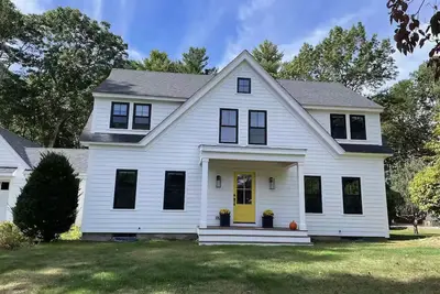 Image de Modern Farmhouse + Barn Retreat Near Stadium