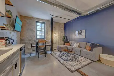 Image de Milwaukee Retreat - Parking, Kitchen, Wd, WiFi