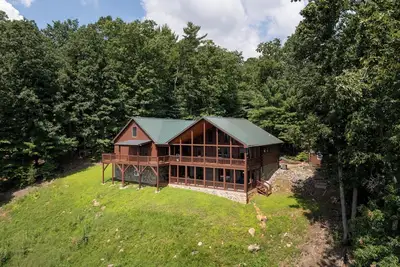 Image de Cozy 3br/2. 5ba Cabin Retreat on Buck Mountain, Purlear