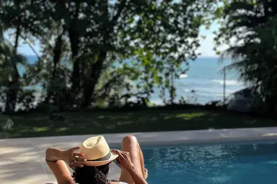 Image de Ti Bwa Lodge – Villa rez-de-jardin avec piscine et vue sur mer