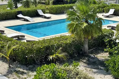 Image de Cozy Studio Just a 10 Minutes Walk to Grace Bay Beach!