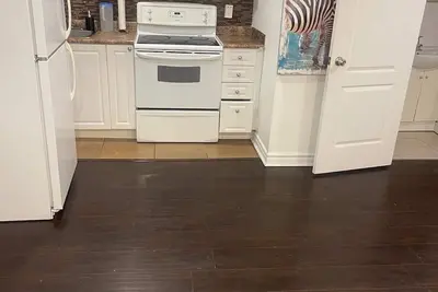 Image de Cozy bedroom/bath w/ kitchen