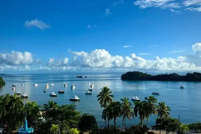 Image de Modern 2br Oceanview Retreat w/ Balcony  Walk to Bay