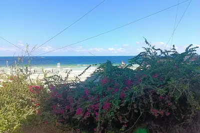 Image de Lovely quite blue sea apartment