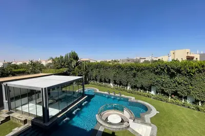 Luxury 6bd Smart Villa with Heated Pool in Sheikh Zayed