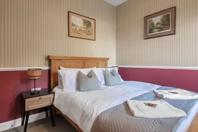 Image de Pools Cottage 5 - The Racquet Room