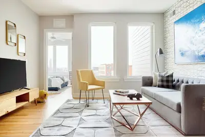 Image de 2br Art-Filled Philly Getaway