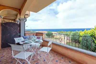 Image de Agréable appartement pour 5 personnes avec climatisation, Tv et patio