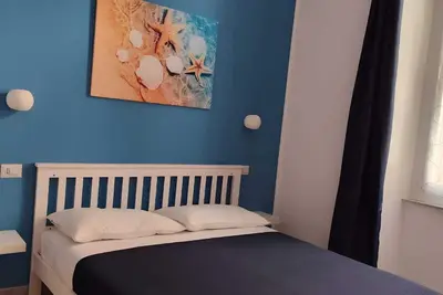 Cozy room in convenient central location