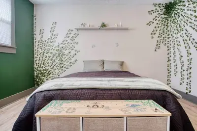 Image de Charming Windsor Park Stay – 1br|1ba w/ Workspace