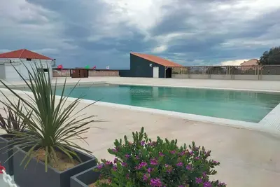 Image de T2 30m2 rdc avec petite terrasse idéal pour les familles