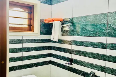 Image de Have fun with family or friends at this luxurious place  in the heart of Kochi