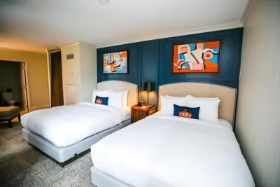 Image de Boutique-Style Hotel Room Near Charlotte Convention Center and City Attractions