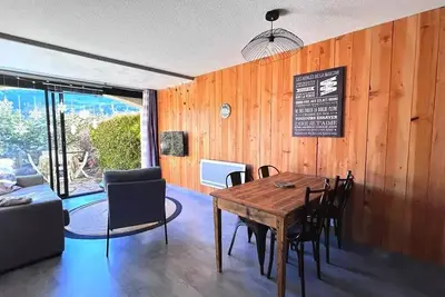 Image de Agréable studio 4 personnes avec coin montagne et jardin privatif.