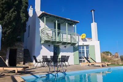 Image de Villa Anemopili with amazing sea view close to town and beaches. Private parking.