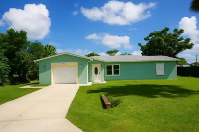 Cozy 1br with 2 Queen Beds, Sleeps 4