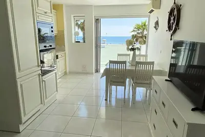 Image de T2 clim, front de mer, balcon vue mer exceptionnelle classé 4oha21