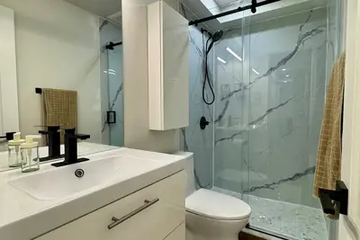 Image de Modern 2 bed apartment - Beaches, Toronto