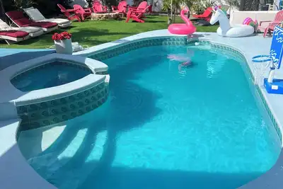 Charming 3-bedroom home with hot pool and spa.