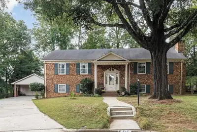 Image de Luxury Country Club Living