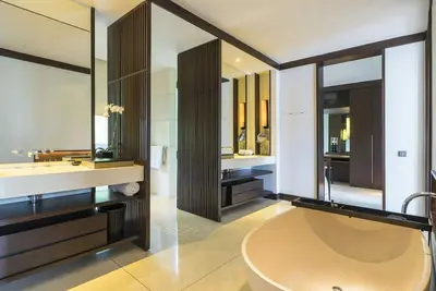 Image de Spacious 6-bedroom villa with Ac in quaint Kecamatan Tabanan