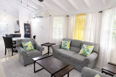 Image de Rhe Drax Hall Ocho Rios Gated/Pool/Gym