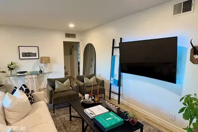 Image de 3br Home in Camelback East - Monthly Stays Welcome