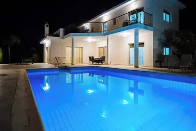 Image de Coral Bay Duo • 6br • 2 Pools Near Beach