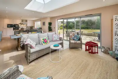 Image de Nine Bouys - sleeps 10 guests near the beach