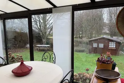 Image de Maison centre-ville, parc, piste vélo adjacents 10 mn en voiture de la plage.