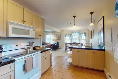 Image de 2-bedroom Apartment in Beautiful Stonington Boro