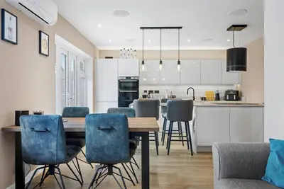 Image de HighSpec Home • Office • SkyTV • Families, Relocators, Contractors