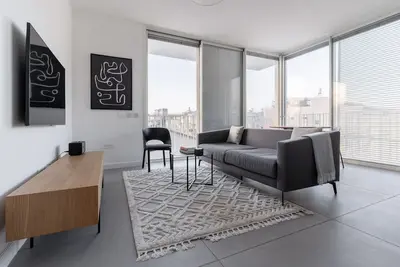 Image de Blueground | Nahalat Byniamin, High End, Balcony (Tlv-32)