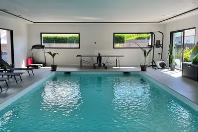 Image de Aux portes du bassin d’arcachon, Maison d’architecte avec piscine intérieure
