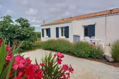 Image de Belle Maison Lumineuse, Au Calme Dans Un Charmant Petit Village