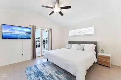 Image de 3-bedroom house in gorgeous Bakersfield with Balcony & Large Yard