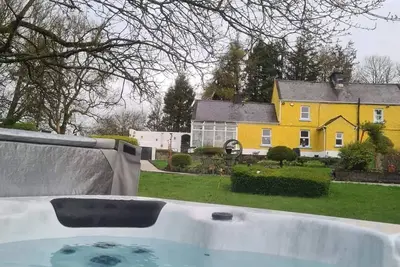 Image de MillView A Cosy Cottage in the middle of nowhere but the \"hearth of everywhere