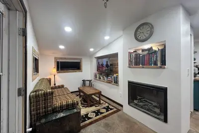 Image de Quaint 2-bedroom house in tranquil Cody perfect for relaxing stays