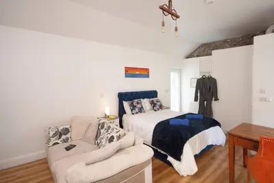 Image de Iris Cottage a cosy studio cottage with 2 hot tubs onsite and pet friendly