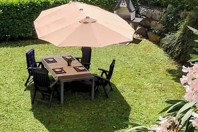 Image de The Court of Dreams, a stone's throw from the lake, with pets allowed!