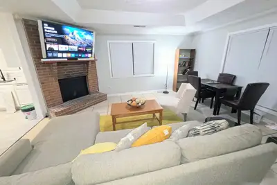 Image de Cozy Atlanta home near Airport with Wifi & Parking & Ev Charger