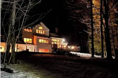 Image de Vacation on Stratton Mountain on the High Meadow Ski Shuttle Route!