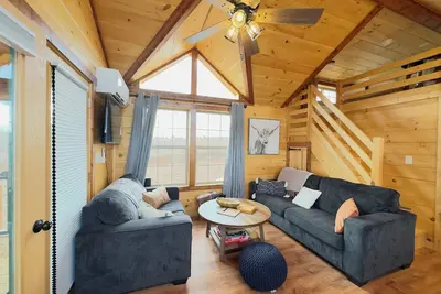 Deer Gaze Trail • Nature Escape + Night Sky Views