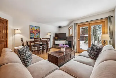 Image de Rivera's Run: Cozy Frisco Townhome-Dog Friendly-New Listing!