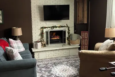 Image de Quaint 2-bedroom apartment in pleasant Massena neighborhood