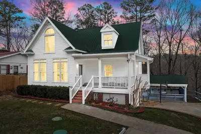 Image de Spacious 5-bedroom house in perfect Gainesville with Ac