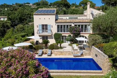 Villa avec vue vignobles et mer