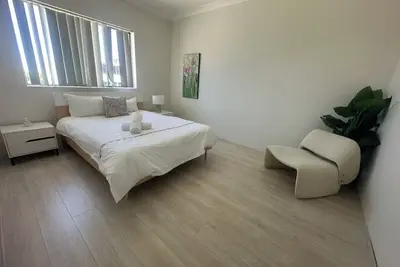 Image de 3-bedroom apartment in lovely Ryde with air conditioning