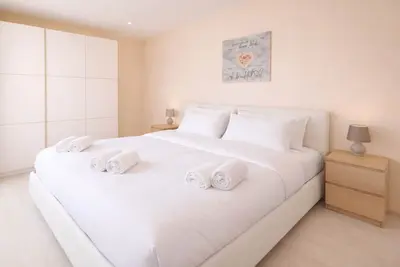 Image de Como Realx with Balcony